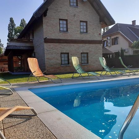 Lisztes Apartman  Zamárdi Exterior foto